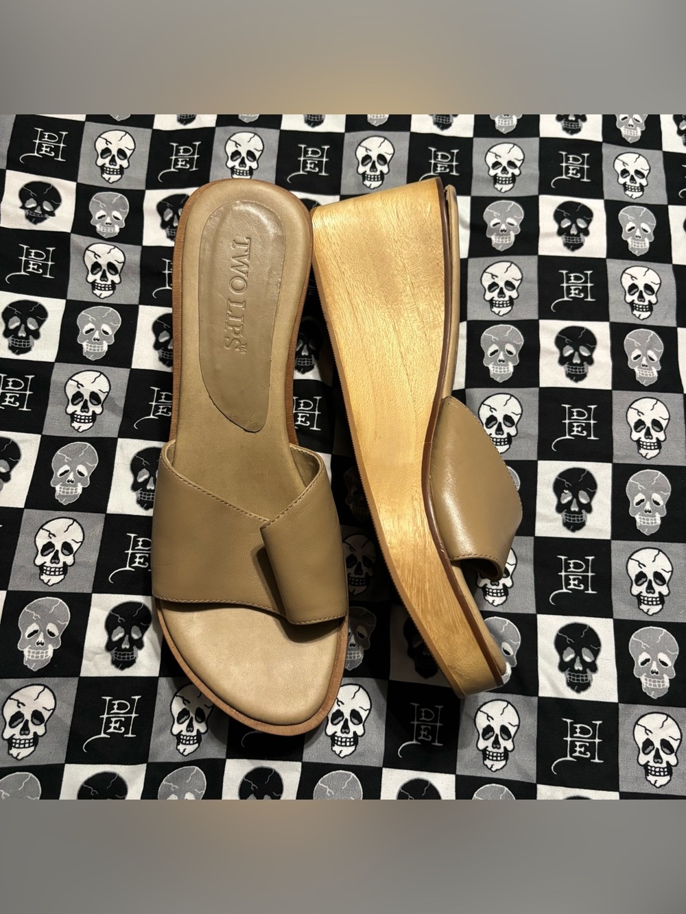 Vintage Y2K Two Lips Tan Beige Wedge Sandals